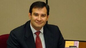 Silvio Ovelar destaca la "cintura política" de Santiago Peña y el rol de Cartes