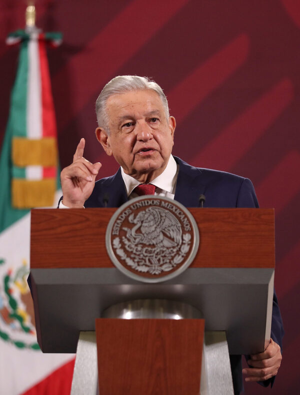 López Obrador adelanta que nueva aerolínea del ejército operará este año - MarketData