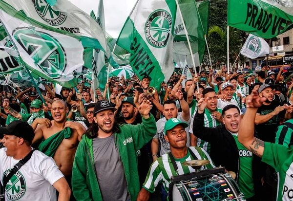 Olimpia, al Atanasio Girardot en medio de un clima hostil y trágico - Olimpia - ABC Color
