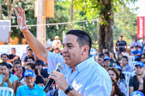 Ricardo Estigarribia pide a Efraín que renuncie a la presidencia del PLRA