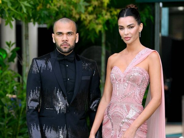 Expulsan a Joana Sanz de la casa de Dani Alves
