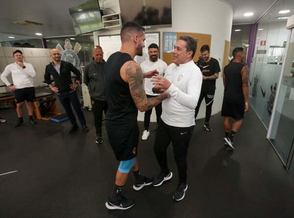 Versus / Los paraguayos del Corinthians con nuevo entrenador