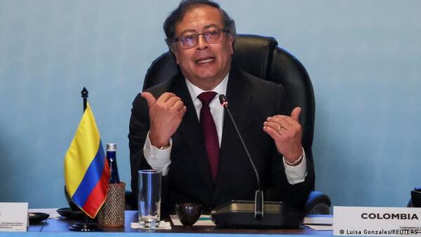 Gustavo Petro: Colombia "es un pueblo sin libertad"