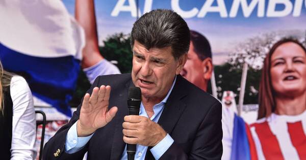 La Nación / “Los paraguayos no votan a los derrotados”: analista cree que Efraín causó fuga de votos para Payo