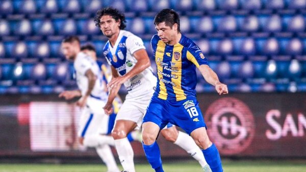Ameliano amarga la fiesta auriazul