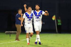 [VIDEO] Amargo aniversario: Ameliano le aguó la fiesta a Luqueño