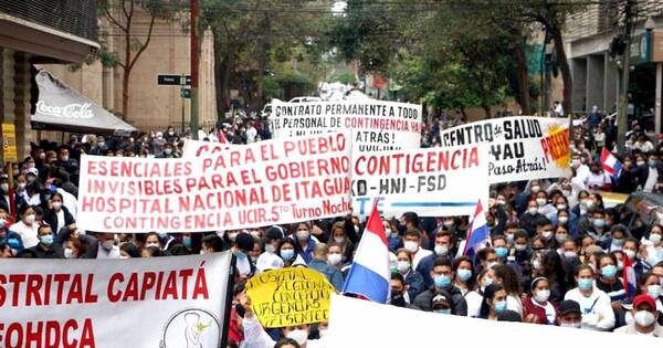La Nación / Enfermeros pasan marcha para el martes 9 de mayo