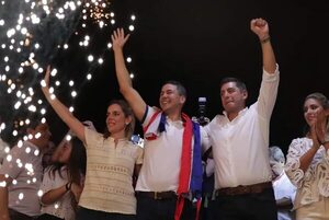 ANR logra unidad electoral para seguir en el poder ante oposición fragmentada - Política - ABC Color