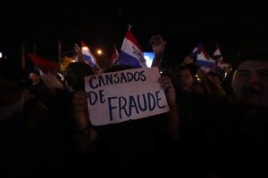 En medio de bloqueos masivos, el MEC informa que no se suspenden la clases  - Nacionales - ABC Color