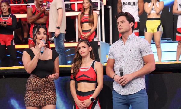 ¡Y la capitanía del #RojoC7 se le otorga a #AraceliC7! | Telefuturo