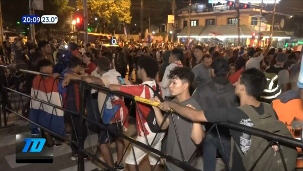 Vándalos destrozaron PC de Santi Peña, los cortes de rutas y las manifestaciones continúan - La Tribuna