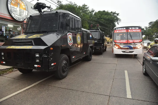 Tras arduo trabajo, Policía logra liberar rutas bloqueadas por seguidores de Payo Cubas - Noticiero Paraguay