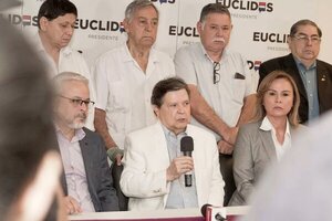Diario HOY | Euclides rechaza violencia y se baja del carro Paraguayo Cubas