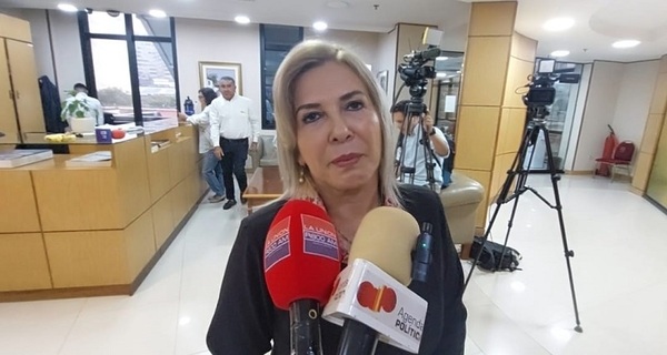 Senadora liberal rechaza posición de Alegre sobre supuesto fraude y afirma confianza al TSJE