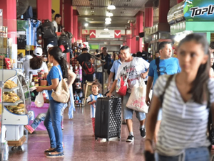 Servicio de buses de larga distancia se restablece tras manifestaciones · Radio Monumental 1080 AM