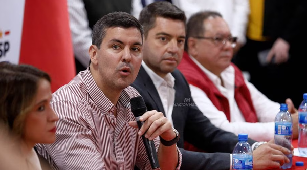 Peña presenta su equipo de transición liderado por Lea Giménez y José Alberto Alderete - Noticiero Paraguay