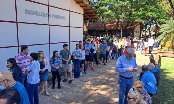 Observadores de la UE afirman que elecciones fueron satisfactorias