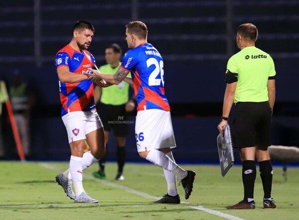 Versus / Vuelve Juan Patiño y Facundo Sava habría definido al reemplazante de Churín