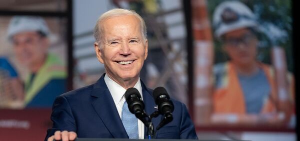 Joe Biden asegura que los bancos están "a salvo" tras la venta de First Republic - Revista PLUS