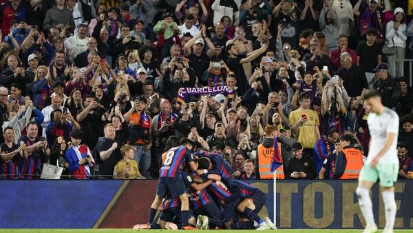 Barcelona logra triunfo agónico y amarra el título