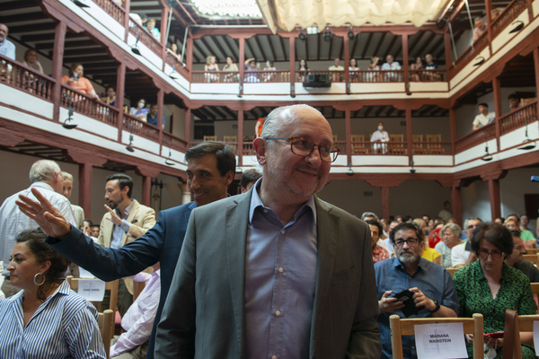 Con un llamado a "soltar" libros sin uso, Uruguay festejará su Día del Libro - MarketData