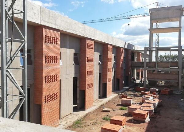 Futuro Hospital de Coronel Oviedo registra un 40% de avance y fortalecerá el sistema de salud pública - .::Agencia IP::.