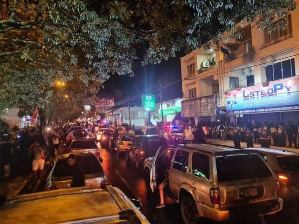 JEFE DE SEGURIDAD CIUDADANA CALIFICÓ DE VANDALISMO A PROTESTAS EN ITAPÚA