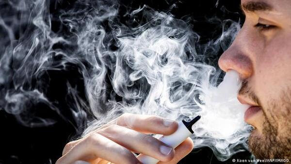 Gobierno australiano buscará prohibir el uso recreacional de vapeadores