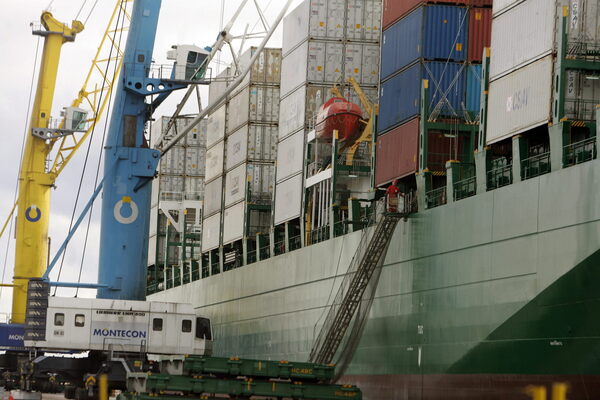 Las exportaciones uruguayas caen un 23 % en abril frente al mismo mes de 2022 - MarketData
