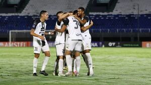 Tacuary no falla ante Oriente y celebra su primera victoria