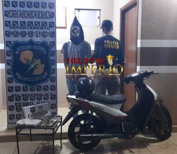 Antinarcóticos detiene a un menor de 17 años con drogas en el barrio San Blas - Radio Imperio