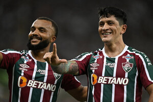 Versus / Fluminense aplastaRiver y lo pone en aprietos en Grupo D de Libertadores
