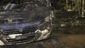 Seis buses del transporte público se incendian en Areguá