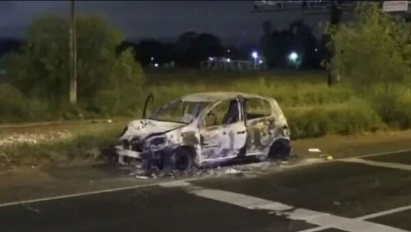 Hincha boliviano murió atropellado y sus amigos quemaron el auto