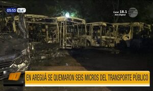 Se quemaron seis micros del transporte público en Areguá | Telefuturo