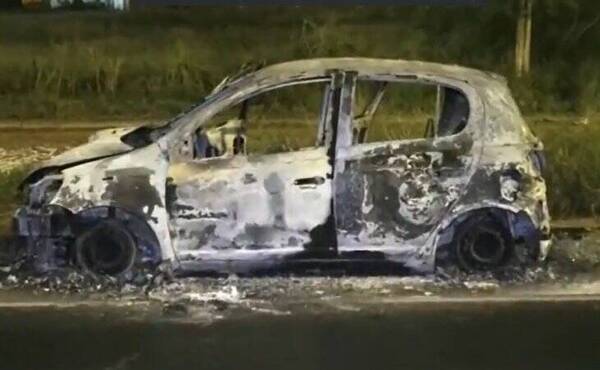 Hincha bolí fue arrollado y sus kapés quemaron el auto que lo mató