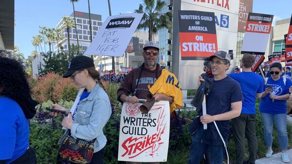 Guionistas de Hollywood, en huelga: Estas son las claves de la protesta