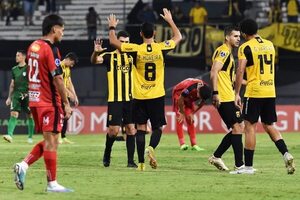 Guaraní mide a Emelec y va por la punta del Grupo B - Guaraní - ABC Color
