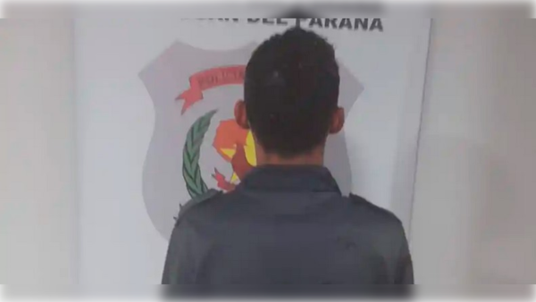 Mientras caminaba por la calle le dijeron: “ahora están robando en tu casa”