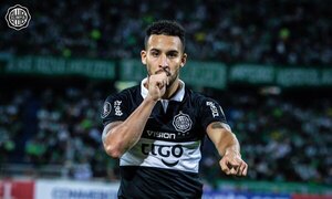 Versus / ¡Fue papá mientras jugaba la Copa Libertadores!
