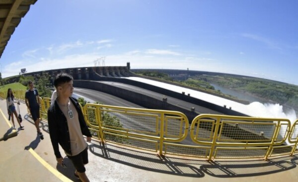 Itaipu transfirió USD 185 millones al Estado hasta abril por Anexo C