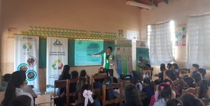 Desarrollan charla sobre reciclaje en comunidades del área de la Reserva de Biósfera ITAIPU