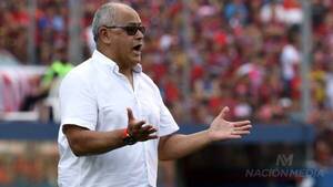 ¿Dirigirá en un nuevo club? El fuerte rumor que compromete a Francisco "Chiqui" Arce
