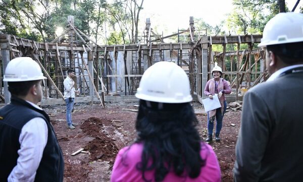 Presentan proyecto del Centro Ambiental Tekotopa de ITAIPU a operadores turísticos de Alto Paraná