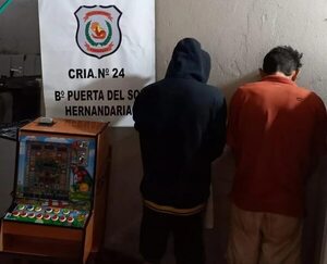 Vecinos detienen a presuntos rateros y los entregan en una comisaría - ABC en el Este - ABC Color