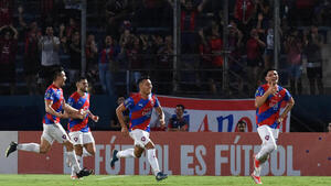 Cerro Porteño buscará dar un gran paso ante Bolívar en La Nueva Olla