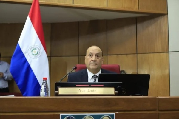 El senador Óscar Salomón asegura que el cartismo no será una aplanadora en el Congreso