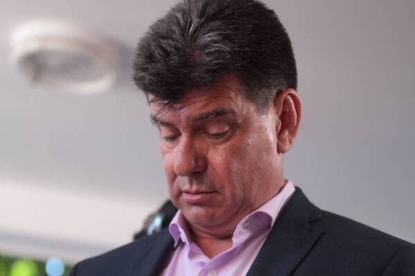 Alegre debe asumir su responsabilidad e irse a su casa, dice ex dirigente del PLRA - ADN Digital
