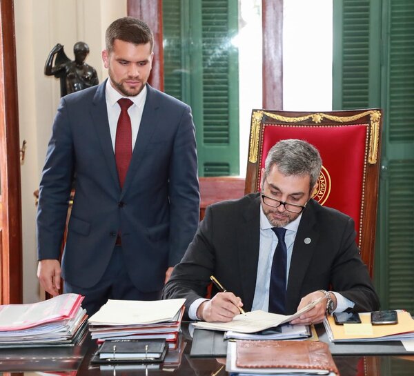 Presidente instruye a ministros a colaborar con gobierno entrante para una transición transparente - .::Agencia IP::.