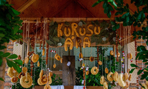 Kurusu ára: una tradición cargada de chipas, maní y karu guasu después del rezo - OviedoPress